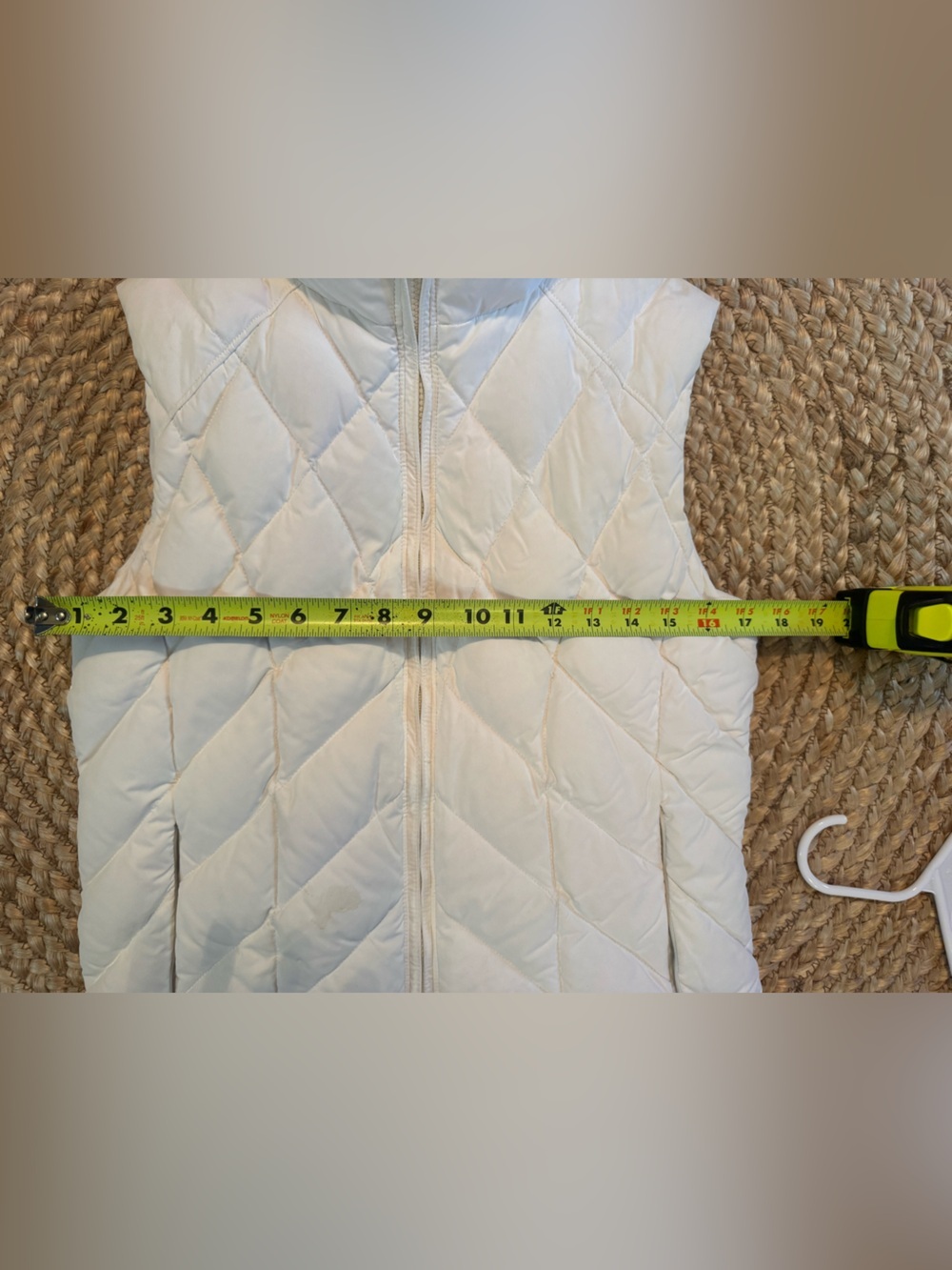Columbia Women’s Small Ivory Down Puffer Vest Quilted Full Zip - Picture 8 of 10